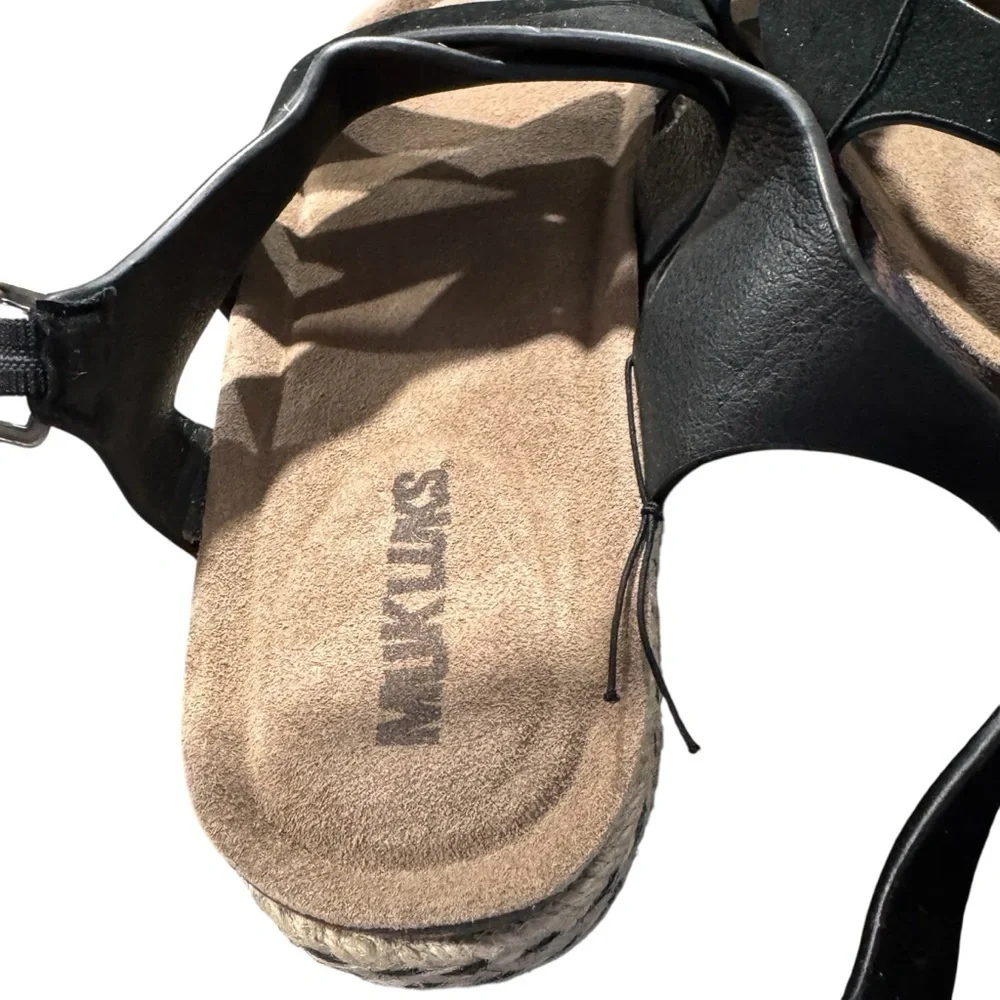 NWT Muk Luks Women’s Black Suede Platform Sandals Tan Size 8 M Cross Strap